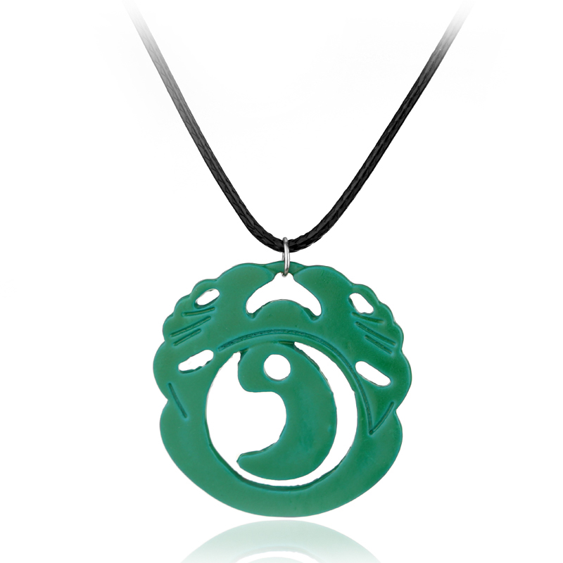 Retro Gaming Us - Collana con Ciondolo Verde Lara Croft